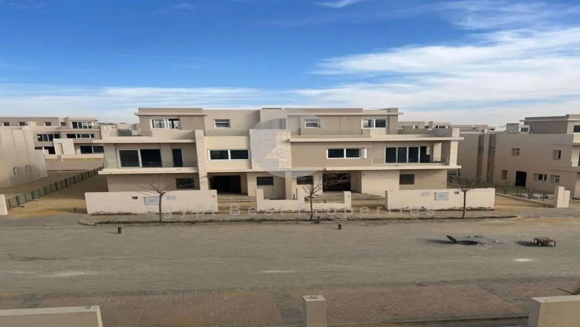 Luxurious Apartment for Rent with Extensive Facilities