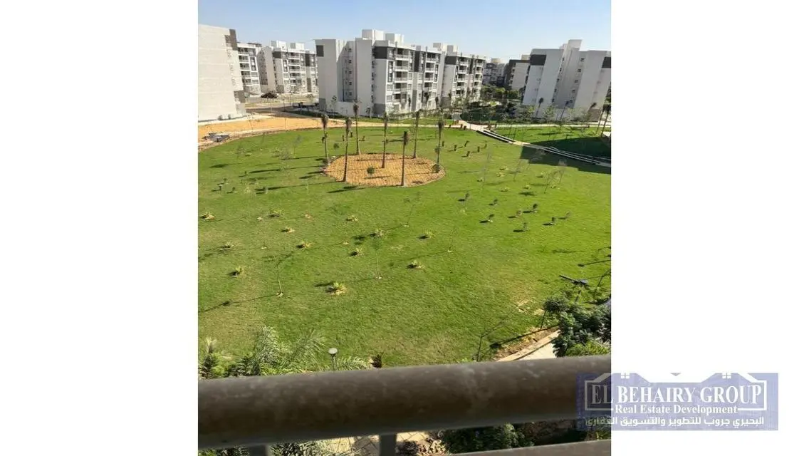 شقة مفروشة ب B12 مع وسائل راحة متميزة