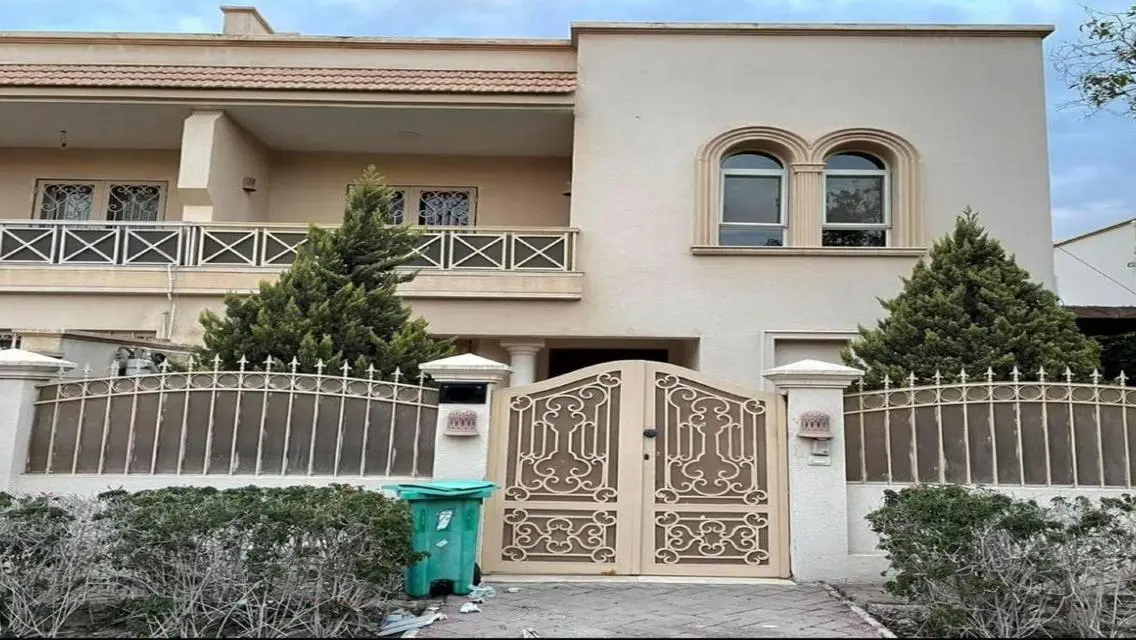 شقة فاخرة للبيع بسعر مميز