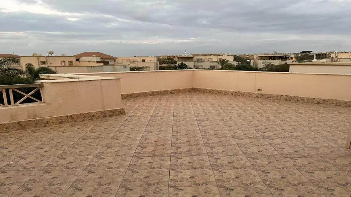 شقة فاخرة للبيع بسعر مميز