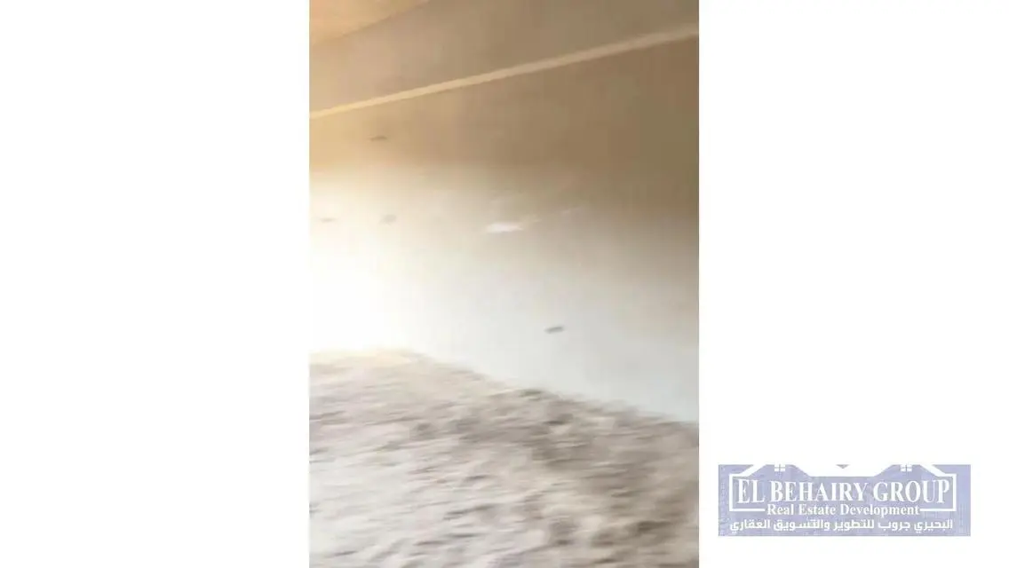 شقة للبيع - 3 غرف نوم بمساحة واسعة
