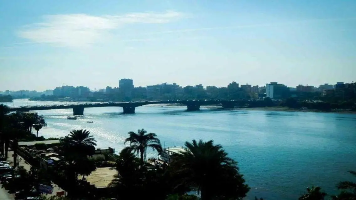 فيلا فاخرة مع إطلالات ساحرة على البحيرات