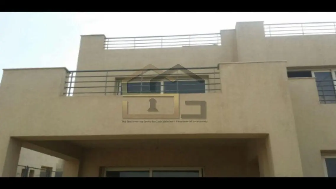 Luxury Home for Sale in Palm Hills