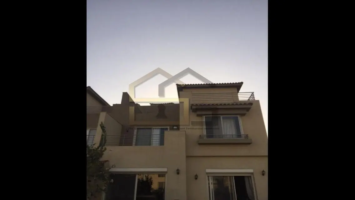 Luxury Home for Sale in Palm Hills