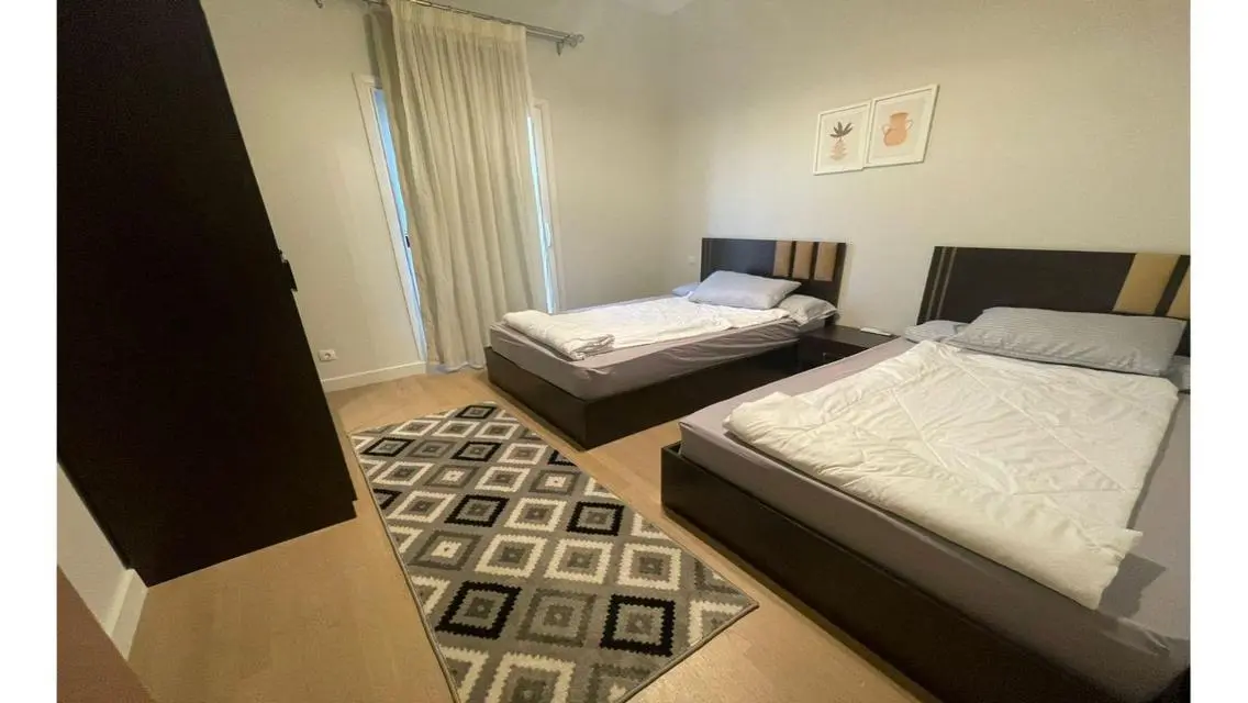 Stunning Apartment at 11913-3-Cb-6609 for an Attractive Price