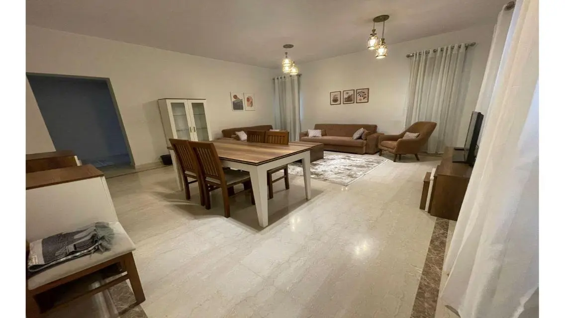 Stunning Apartment at 11913-3-Cb-6609 for an Attractive Price