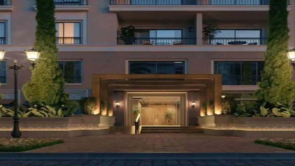 Luxurious Apartment Overlooking the Lake with Kids Pool