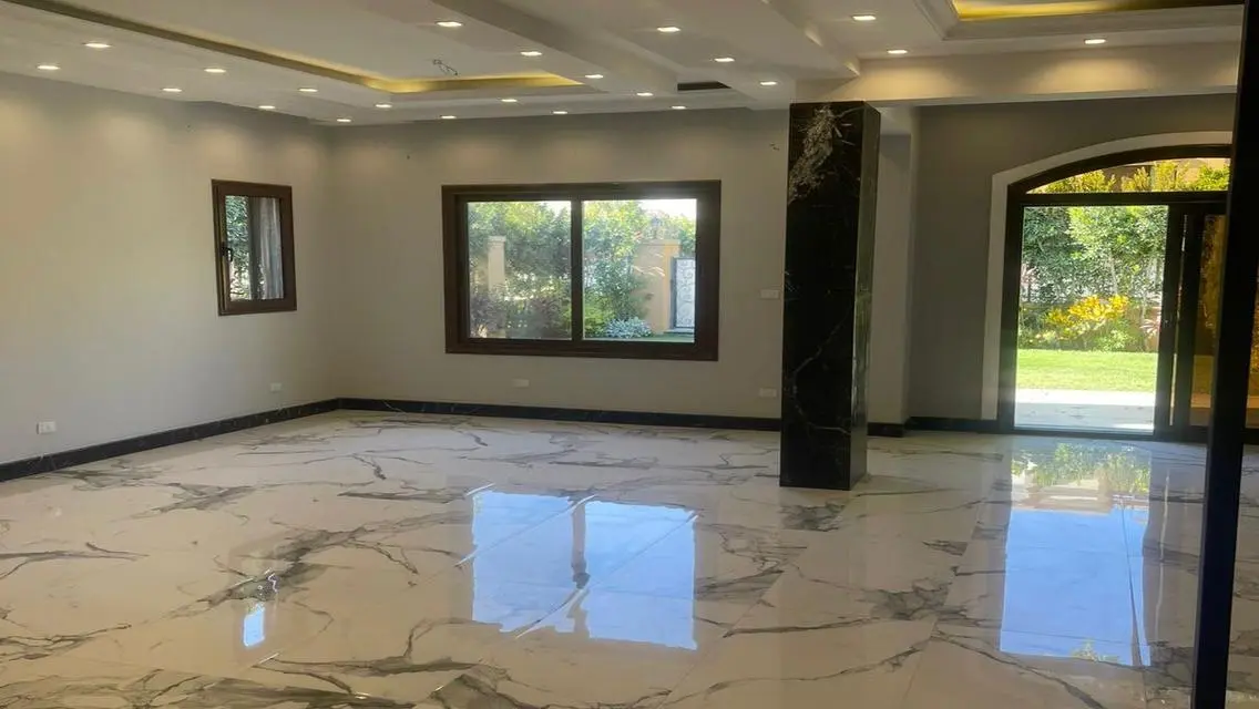فيلا فاخرة للبيع 350 متر مع مسبح خاص