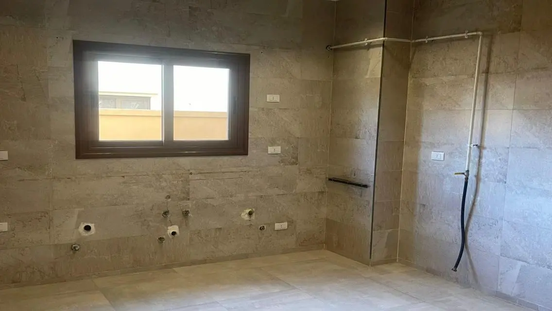 فيلا فاخرة للبيع 350 متر مع مسبح خاص