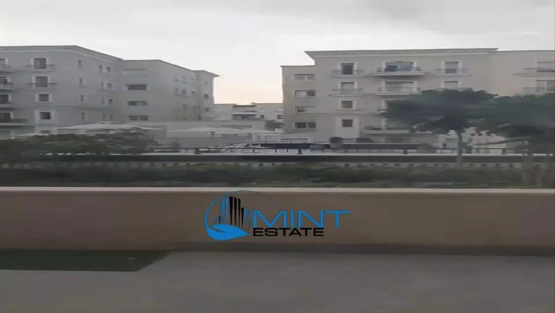 Luxury Apartment with Amazing Amenities at Intrada