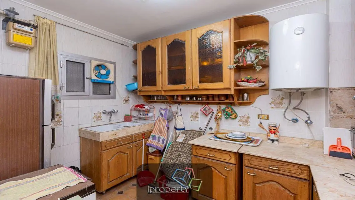Investment Opportunity in Lakeside Apartment