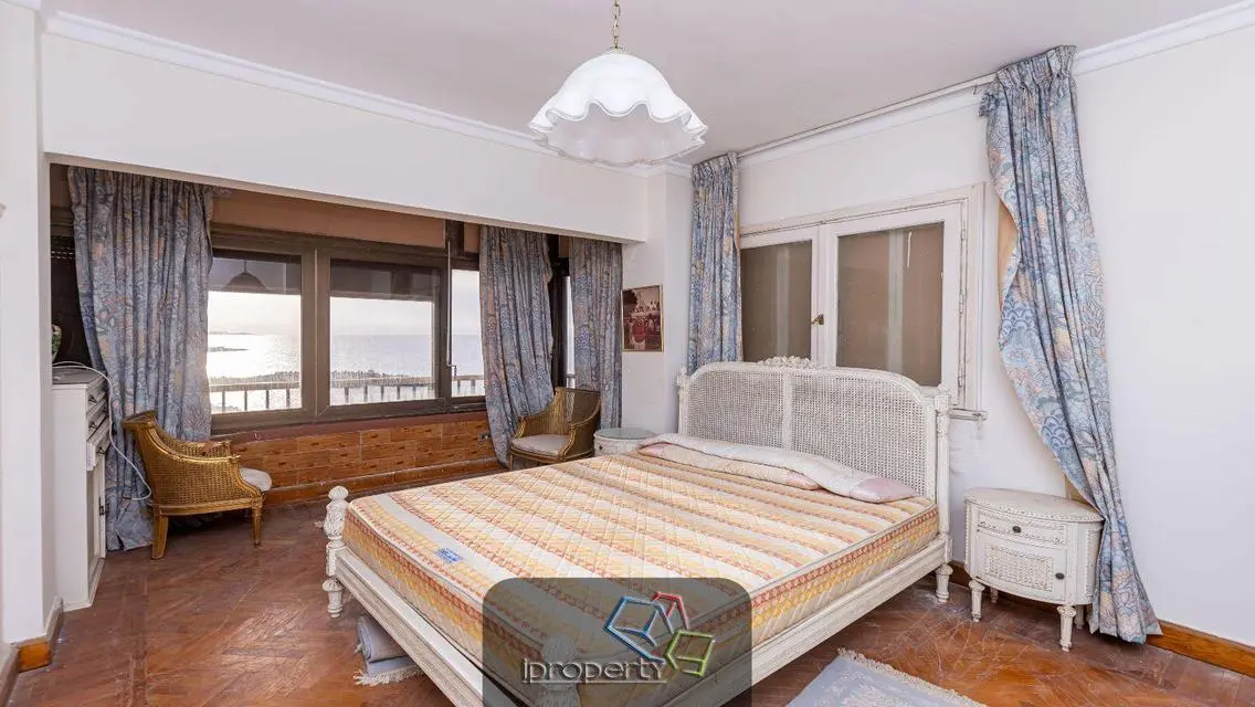 Investment Opportunity in Lakeside Apartment