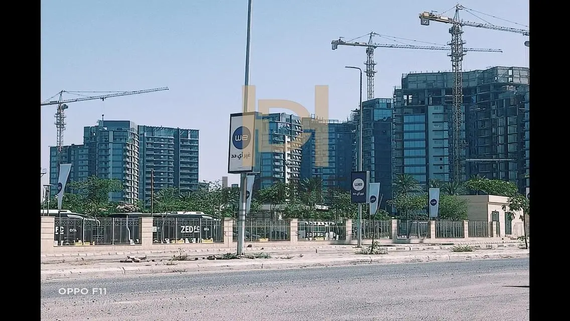 شقة فاخرة في سكاي بلازا مول بمساحة متميزة