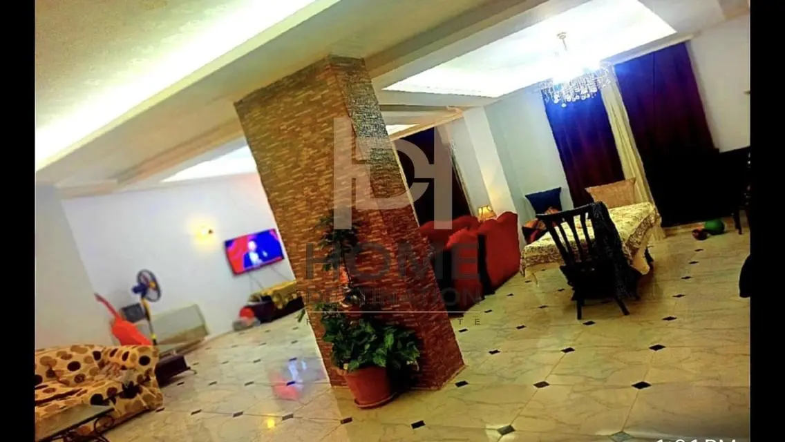 شقة فاخرة في سكاي بلازا مول بمساحة متميزة