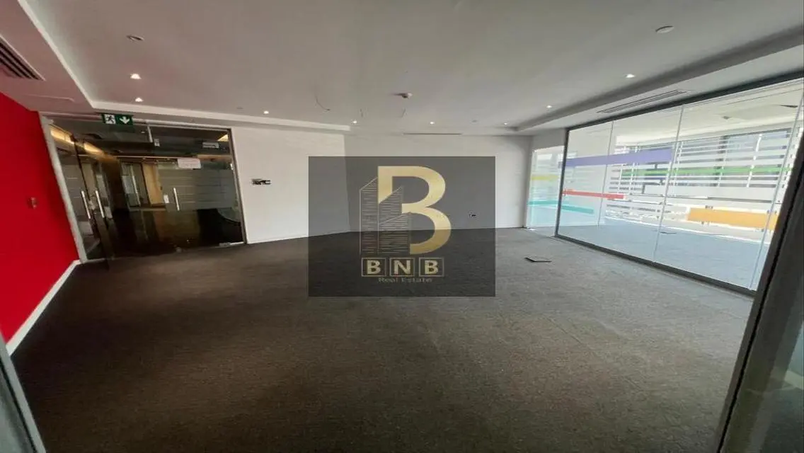 Office Space for Rent - 1100 Square Meters in a Prime Location