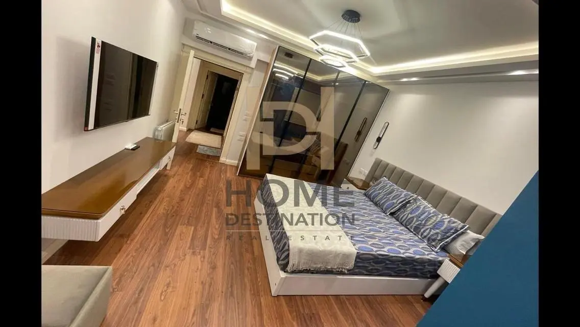شقة فاخرة للبيع في سكاي بلازا مول