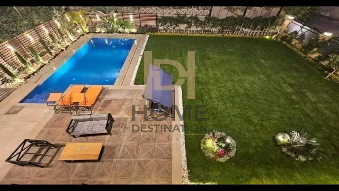 شقة فاخرة للبيع في سكاي بلازا مول