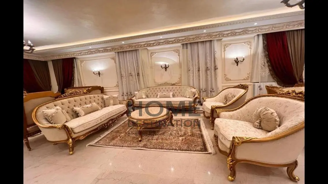 شقة فاخرة للبيع في سكاي بلازا مول