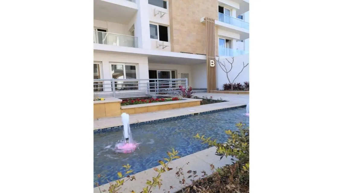Luxury Villa with 600 Sq Ft in the Heart of the City