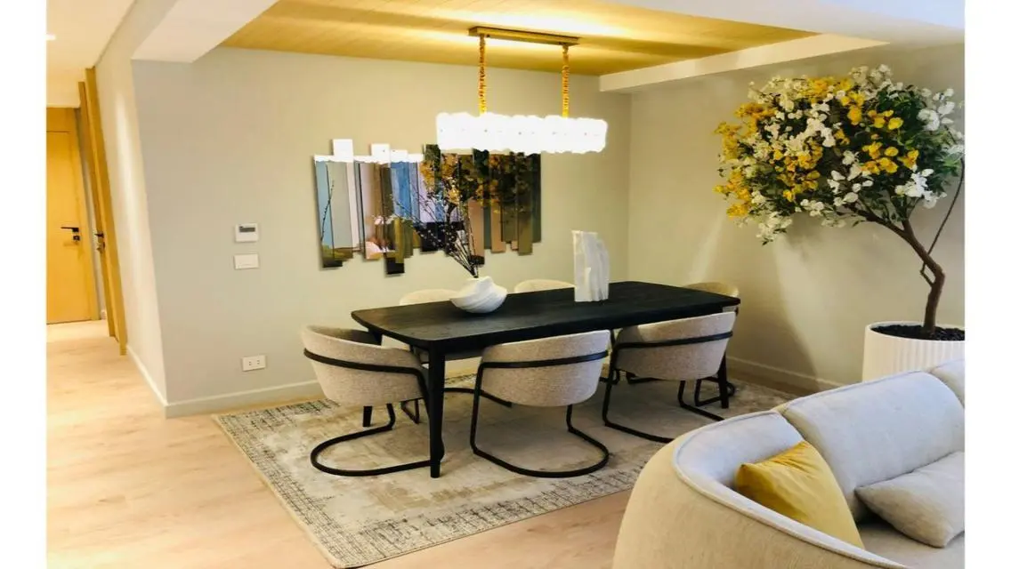 Luxury Villa with 600 Sq Ft in the Heart of the City