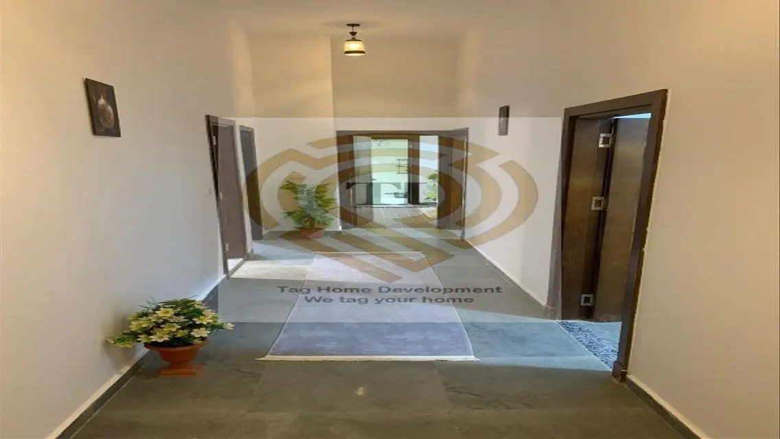 Spacious 220 sqm Apartment in the Heart of the City
