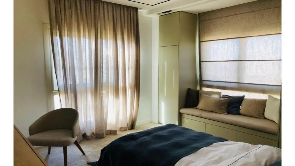 Luxury Apartment of 155 Square Meters with Shared Pool