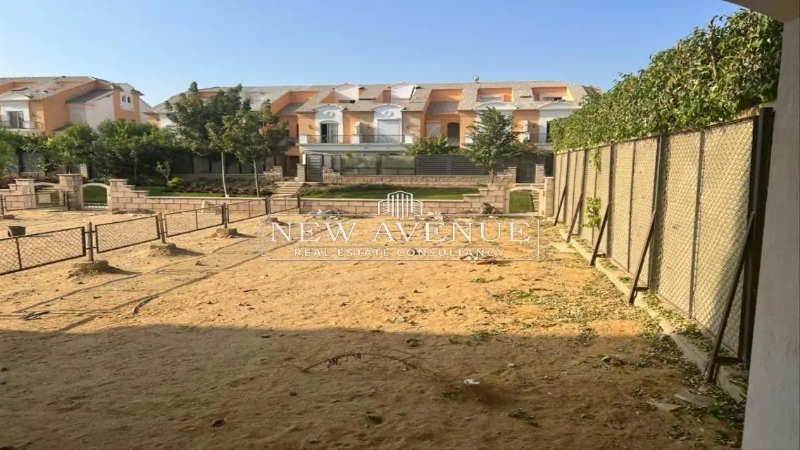 Luxurious Villa for Sale in a Tranquil Area