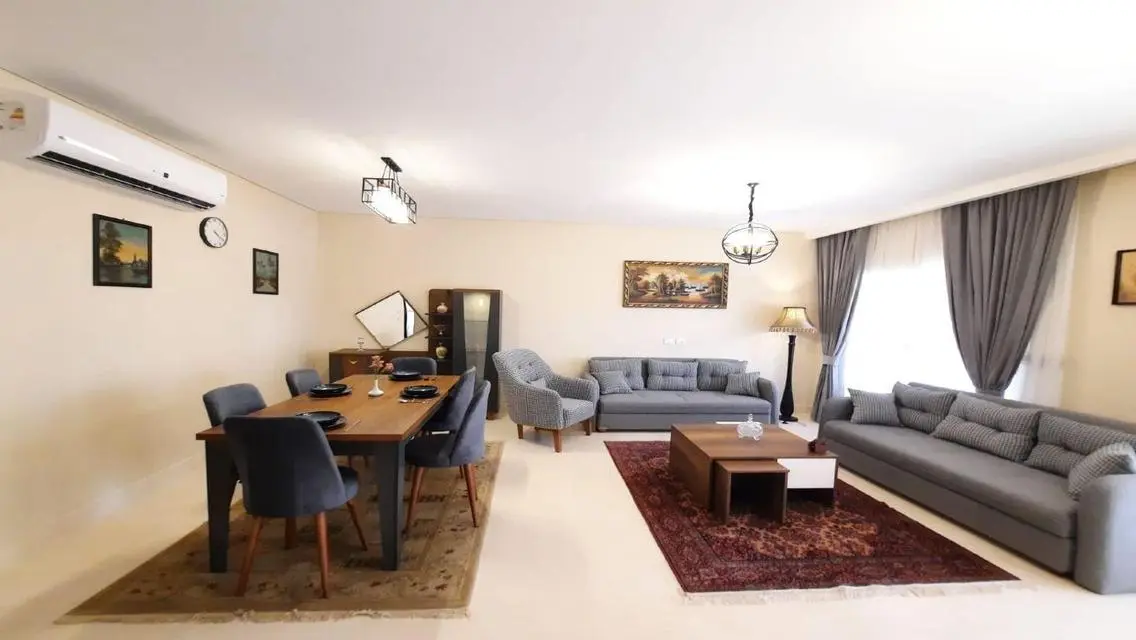 Luxury 90 sqm Apartment in the City Center