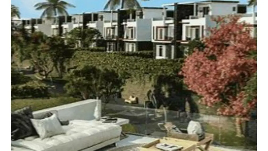 Luxurious Apartment with 2203 Square Feet, Shared Pool & Private Garden