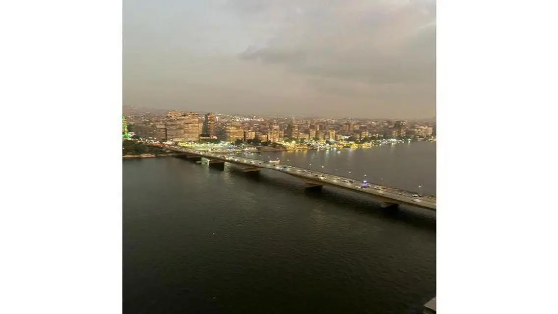 منزل فخم للبيع بجوار بحيرات ساحرة