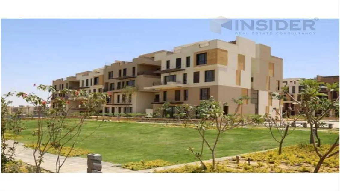 Luxury Villa with Private Garden and Pool in Prime Location