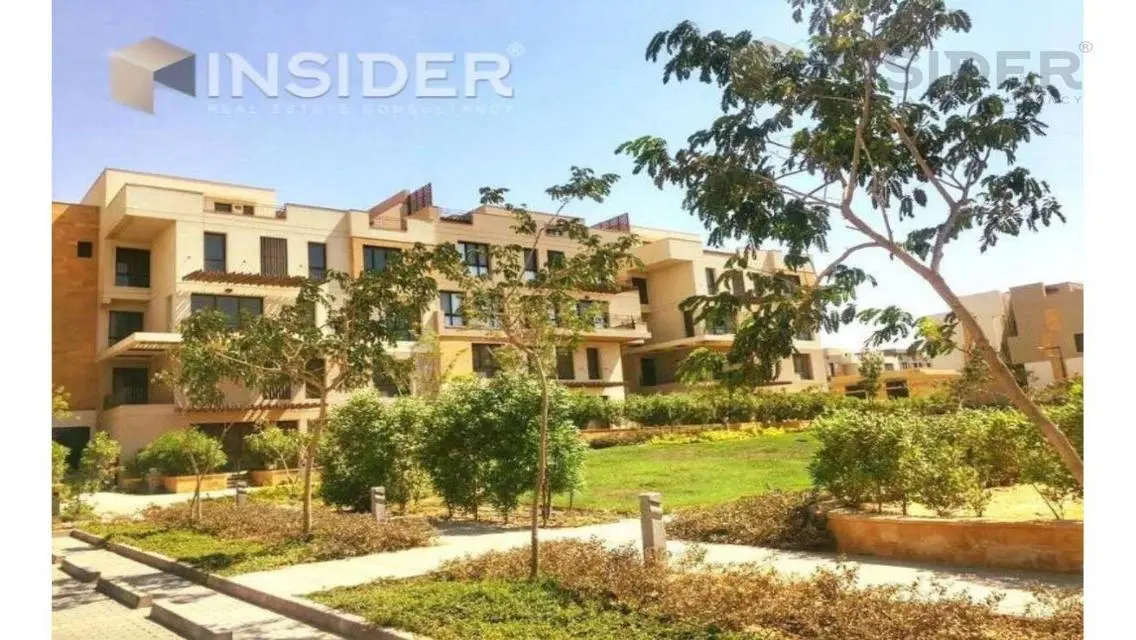 Luxury Villa with Private Garden and Pool in Prime Location