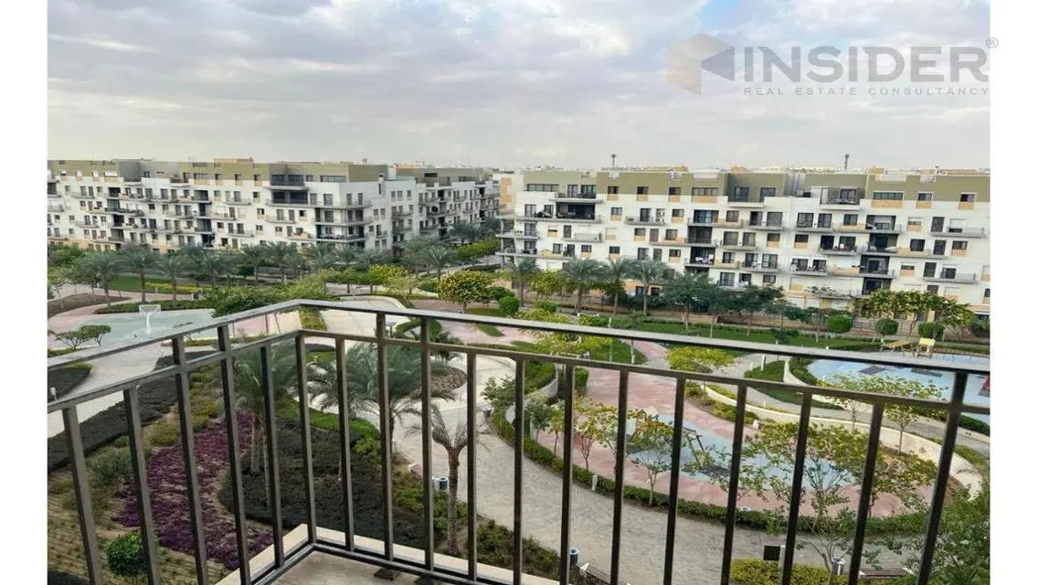 Luxury Villa with Private Garden and Pool in Prime Location