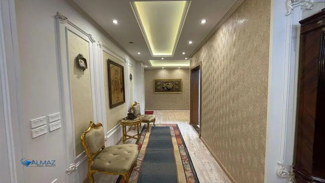 شقة مميزة في جولدن سكوير اجورا - مدينة المستقبل
