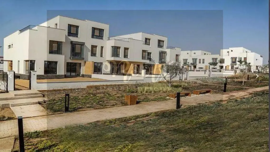 شقة فاخرة للبيع بمساحة واسعة