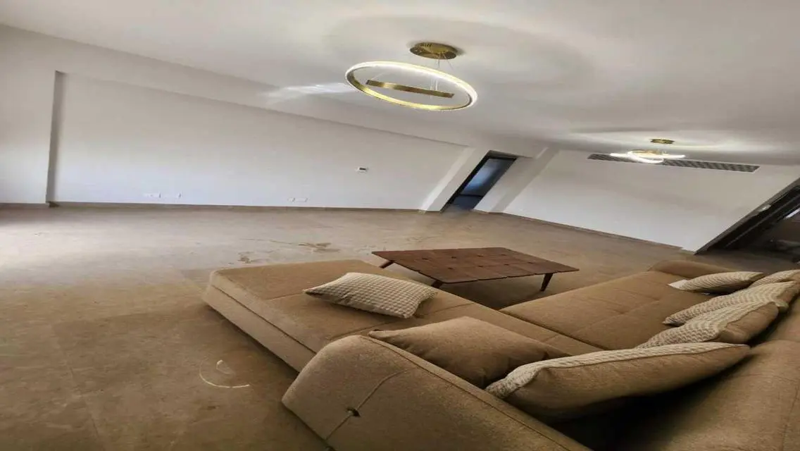 Luxurious Apartment in Ashgar City 5-8
