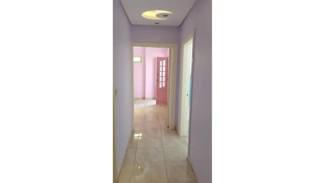 شقة فاخرة للبيع في منطقة حيوية