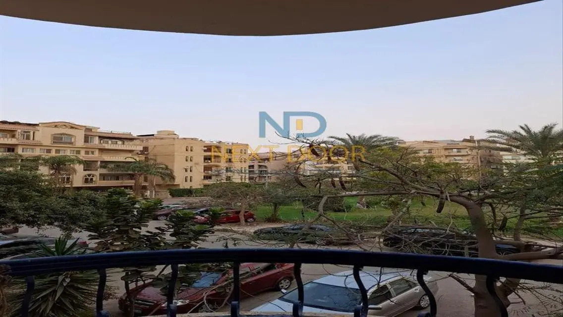 شقة فاخرة للبيع في موقع متميز