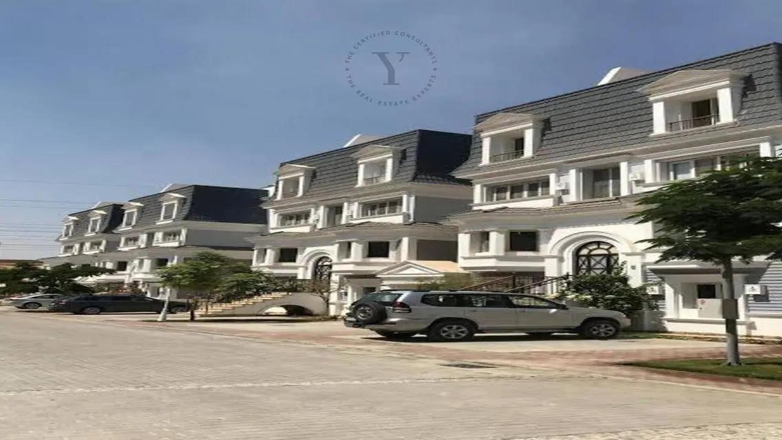 Luxurious Villa for Sale with Private Garden and Pool