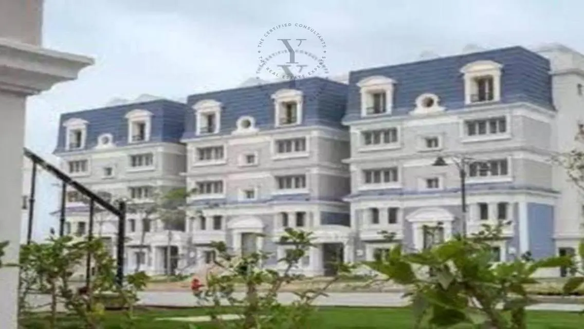 Luxurious Villa for Sale with Private Garden and Pool