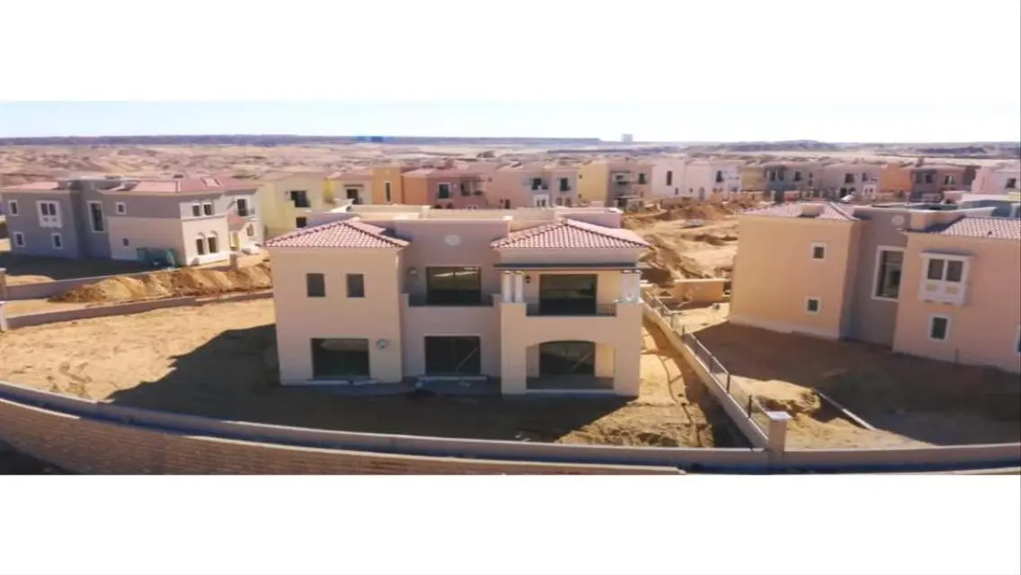 شقة فاخرة للبيع في سيتي غيت