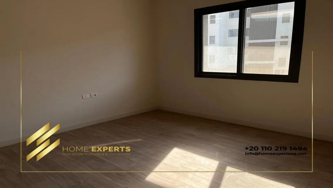 Luxury Apartment with Stunning View in Prime Location