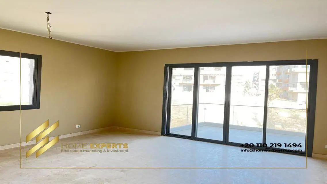 Luxury Apartment with Stunning View in Prime Location