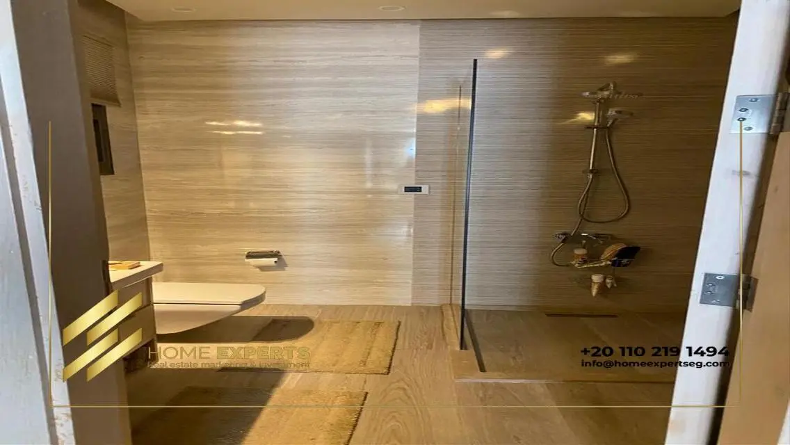 Luxury Apartment of 150 sqm in the Heart of the City