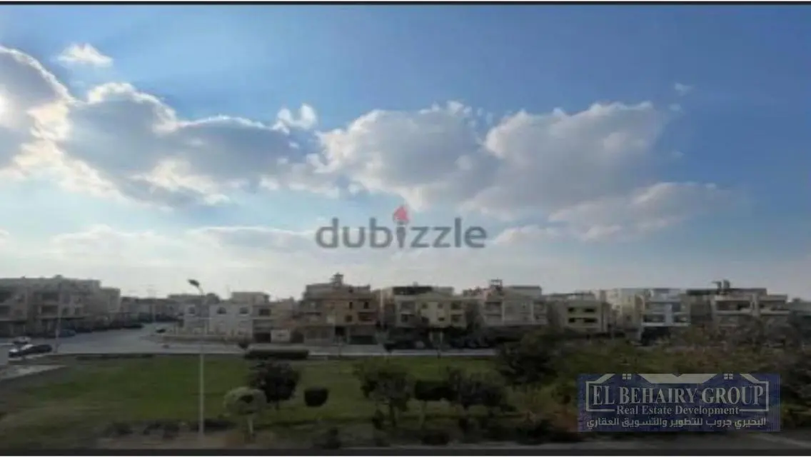 شقة فاخرة بمساحة واسعة في قلب المدينة