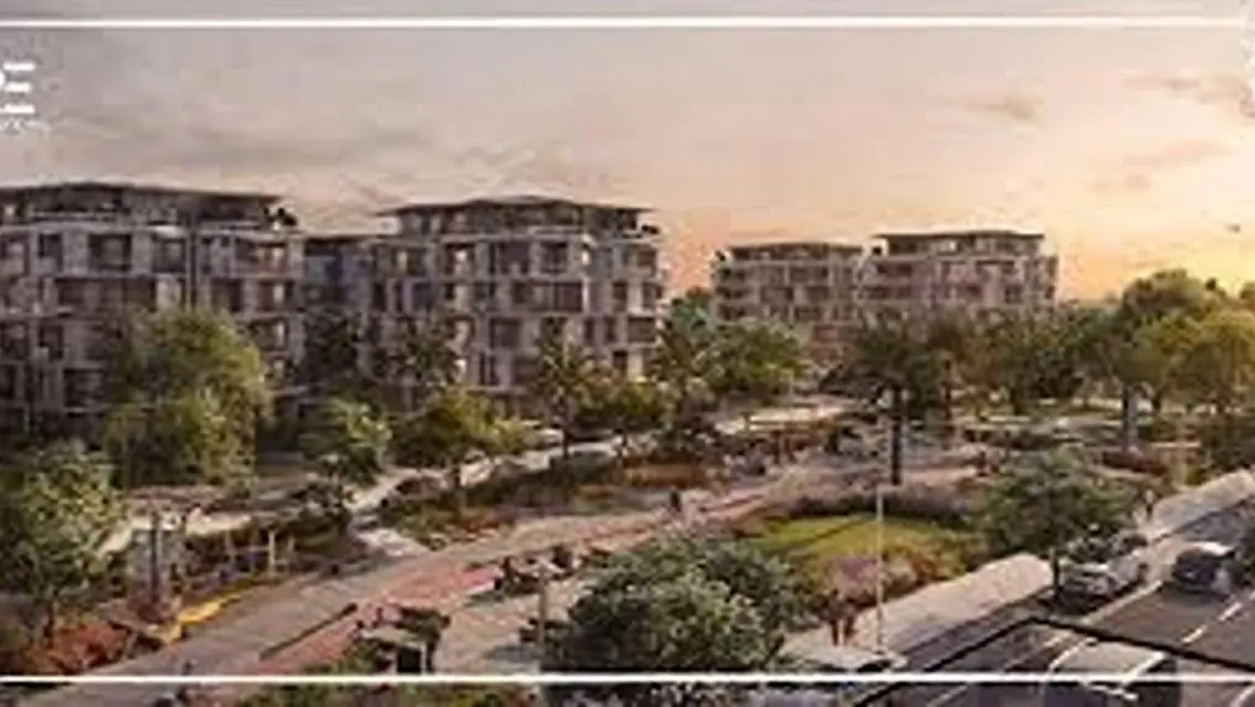 Luxury Apartment Overlooking Lakes in a Prime Location