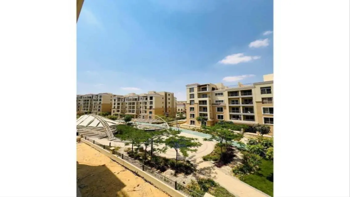 فيلا فاخرة بمساحة واسعة وإطلالات ساحرة
