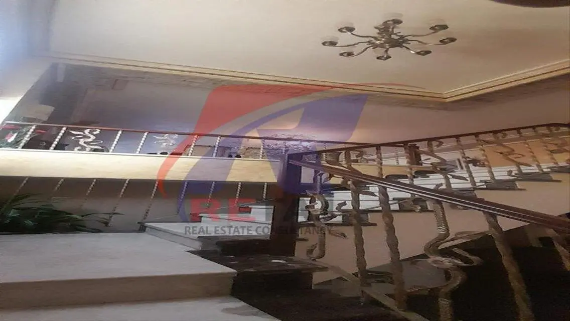شقة فاخرة بمساحة واسعة في قلب المدينة