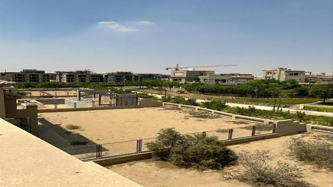 فيلا للبيع في بالم هيلز - القطامية