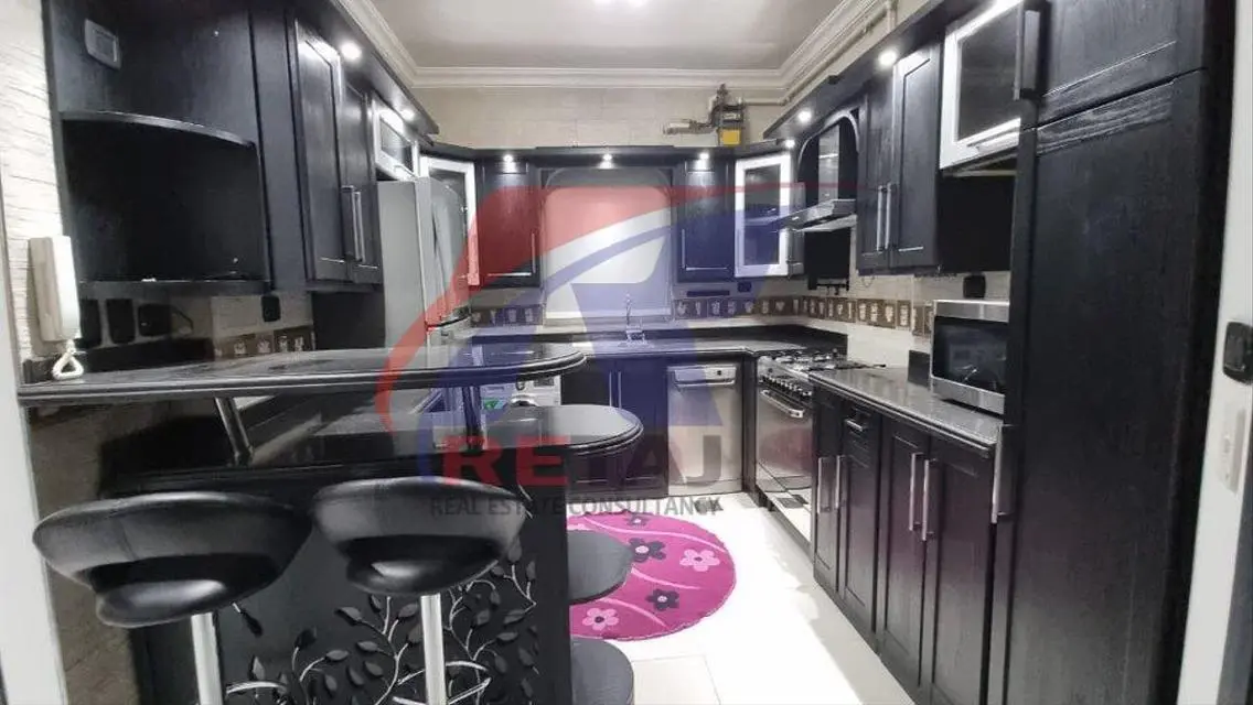 Apartment for Sale: Spacious 170 sqm with Amazing View